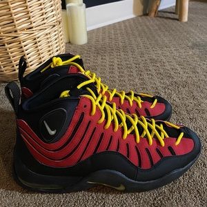 Nike Air Bakin Tim Hardaway Mens Sz 10.5 Black Red